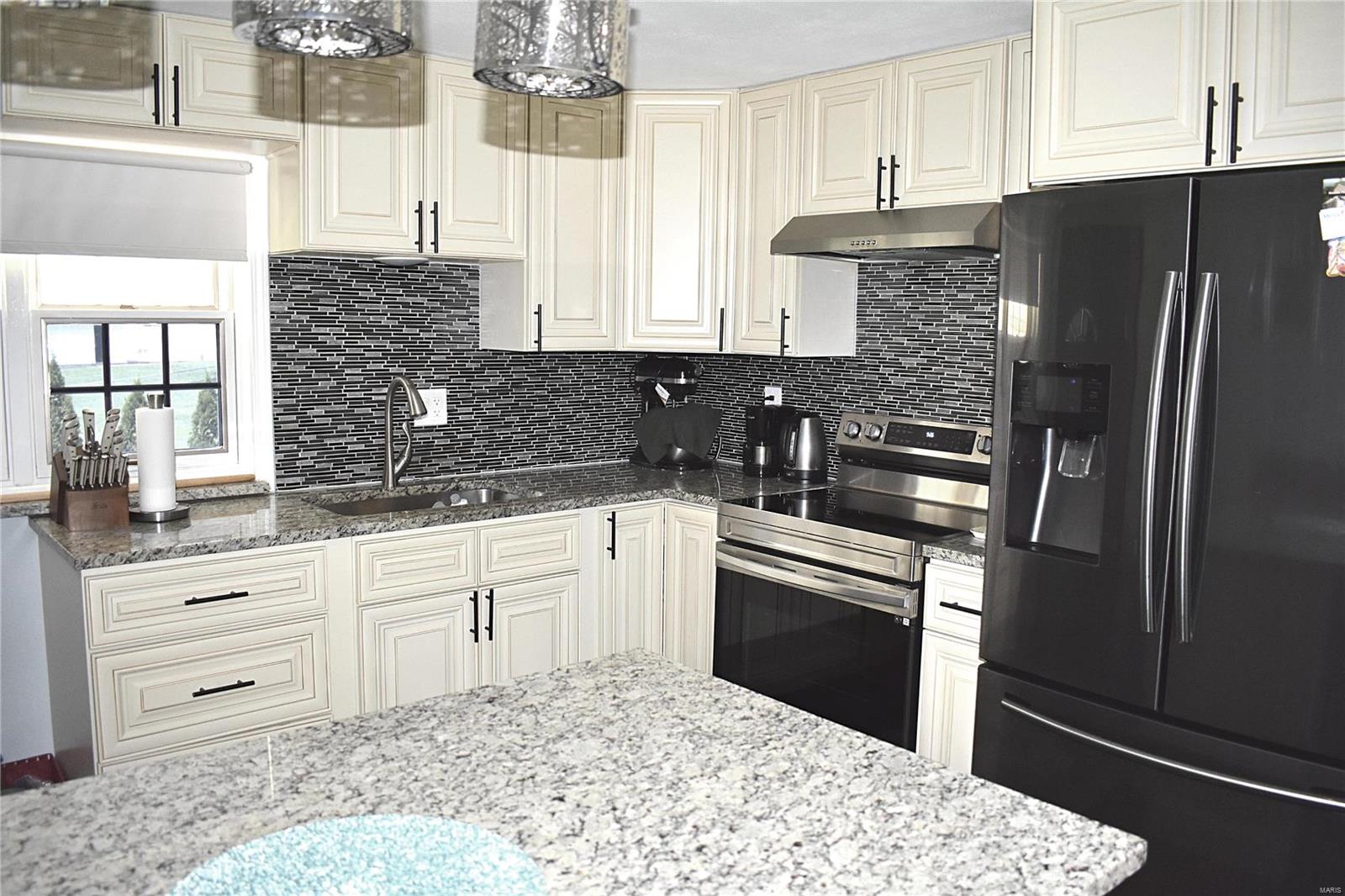 819 Union Road St. Louis, MO 63123 - Photo 9 of 27