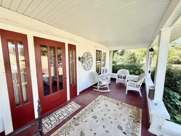 $199,900 | 108 West 4th Street, Redwood Falls, MN 56283