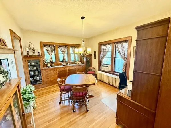 $199,900 | 108 West 4th Street, Redwood Falls, MN 56283