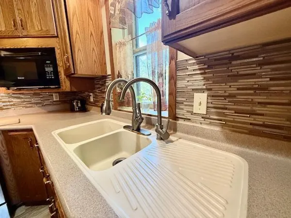 $199,900 | 108 West 4th Street, Redwood Falls, MN 56283