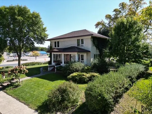 $199,900 | 108 West 4th Street, Redwood Falls, MN 56283