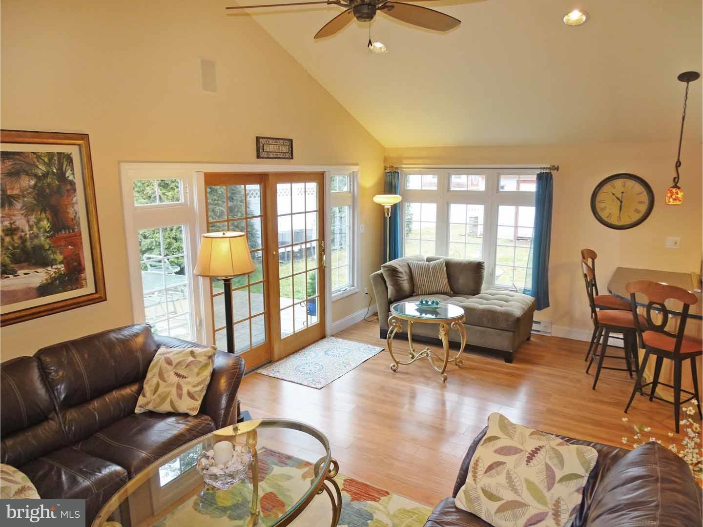 60 Canyon Road Levittown, PA 19057 - Photo 12 of 25 Gallery Image 12