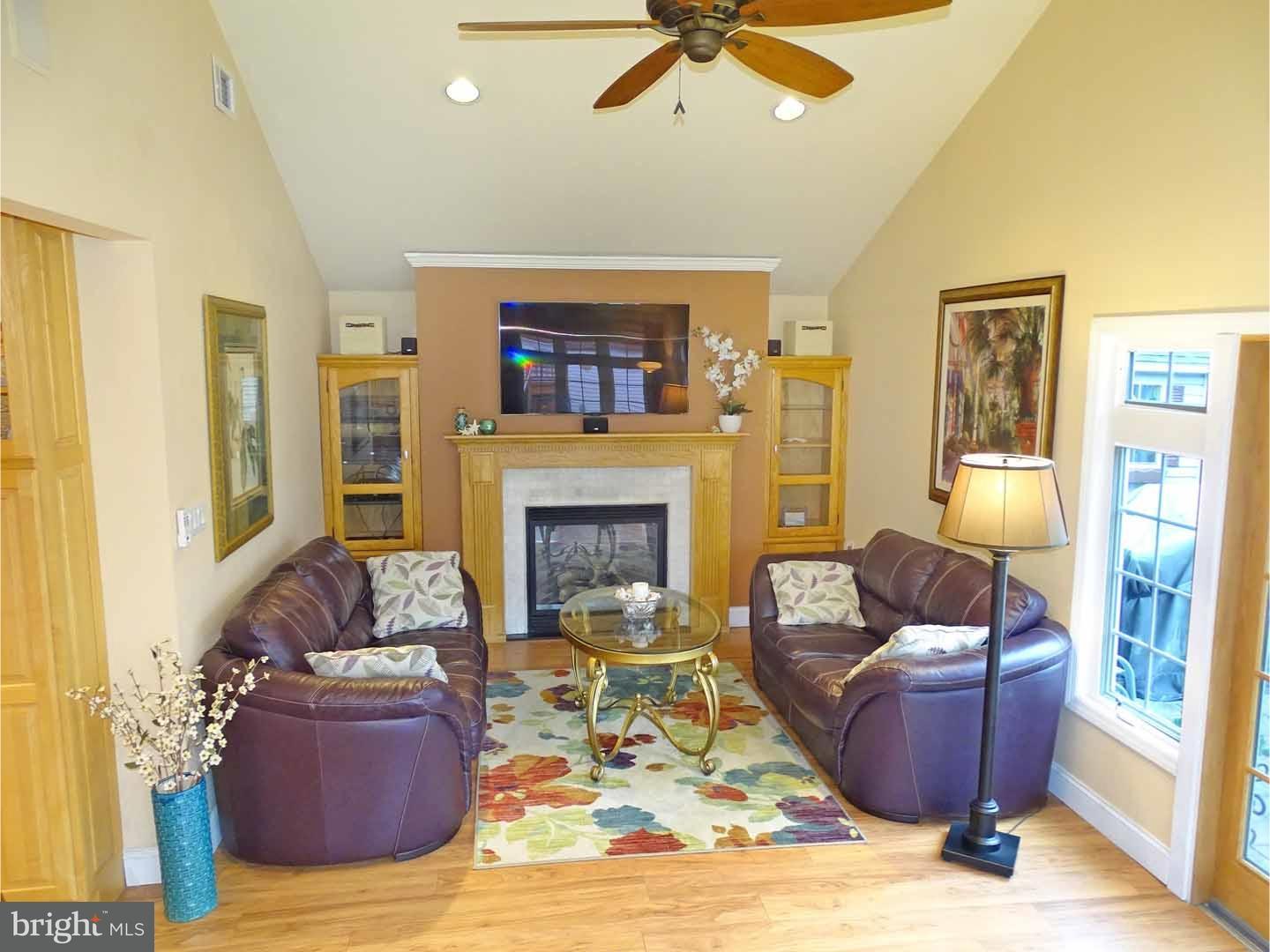 60 Canyon Road Levittown, PA 19057 - Photo 14 of 25 Gallery Image 14