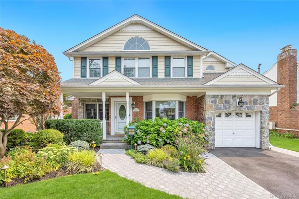 $1,488,888 | 16 Ashland Avenue, New Hyde Park, NY 11040