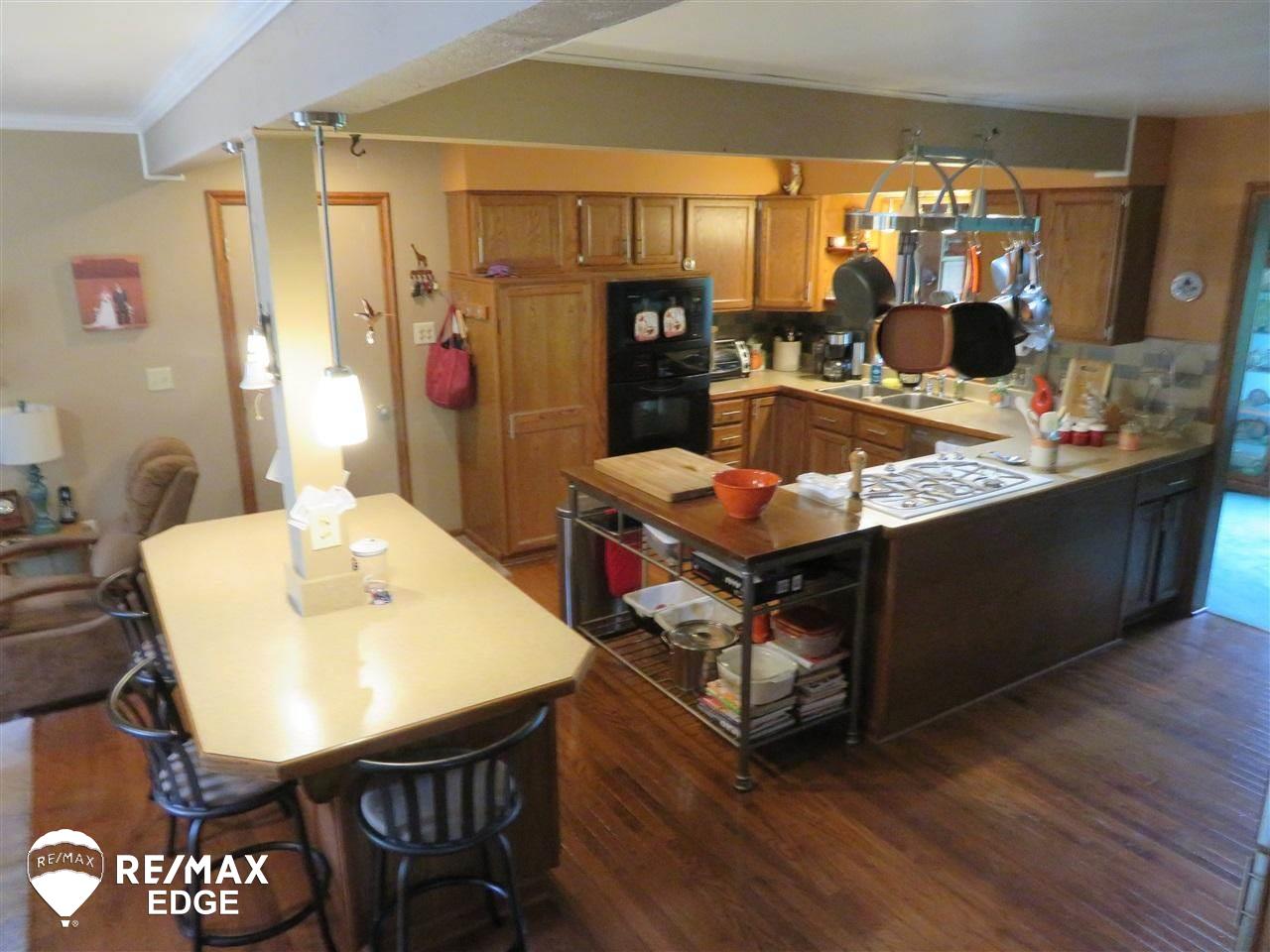 12523 East Bristol Road Davison, MI 48423 - Photo 11 of 57 21463795-10.JPG