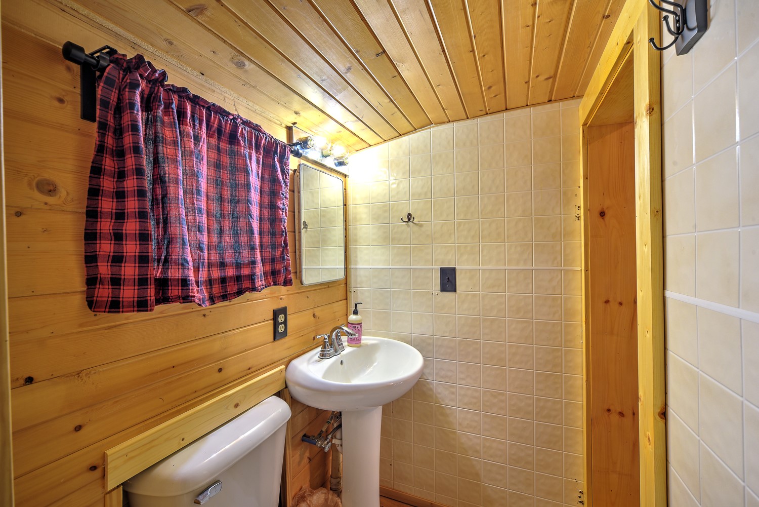 1324 West Point Road, Unit 3 Spooner, WI 54801 - Photo 16 of 41
