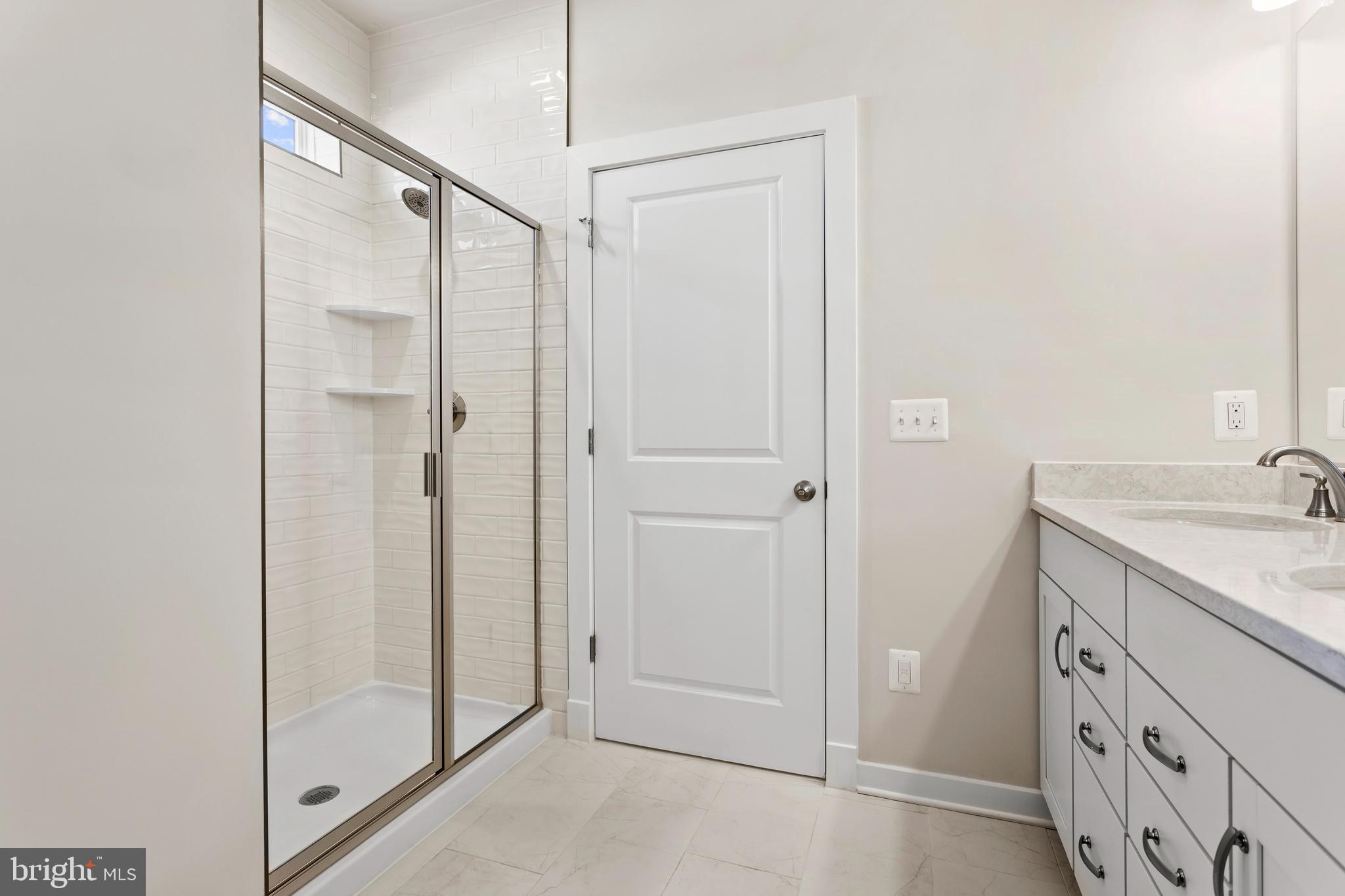 20768 Partlow's Store Square Ashburn, VA 20147 - Photo 22 of 32 Gallery Image 22