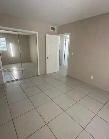 $1,800 | 1755 Venice Lane, Unit 10W, North Miami, FL 33181