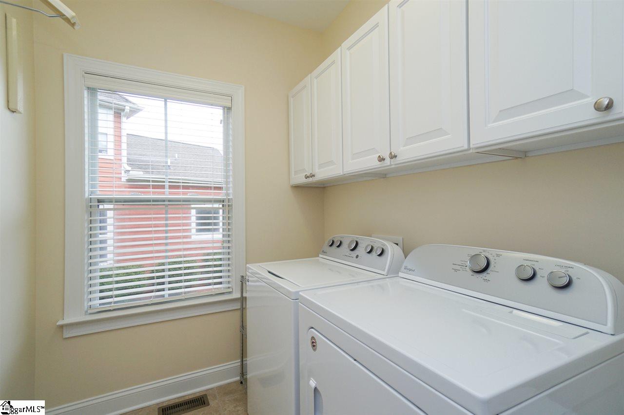 202 Ridenour Avenue Greenville, SC 29617 - Photo 11 of 31 Gallery Image 11