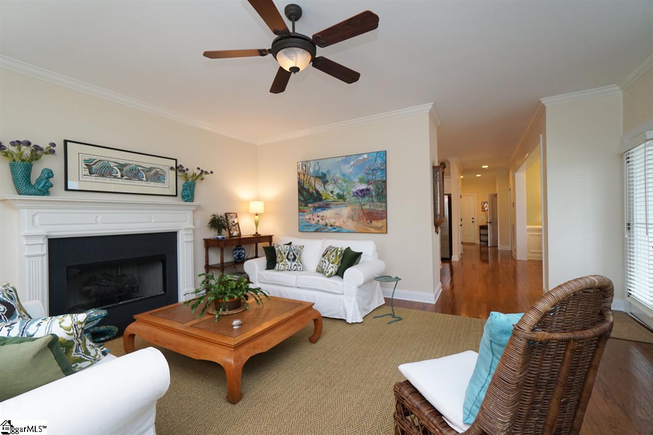 202 Ridenour Avenue Greenville, SC 29617 - Photo 6 of 31 Gallery Image 6