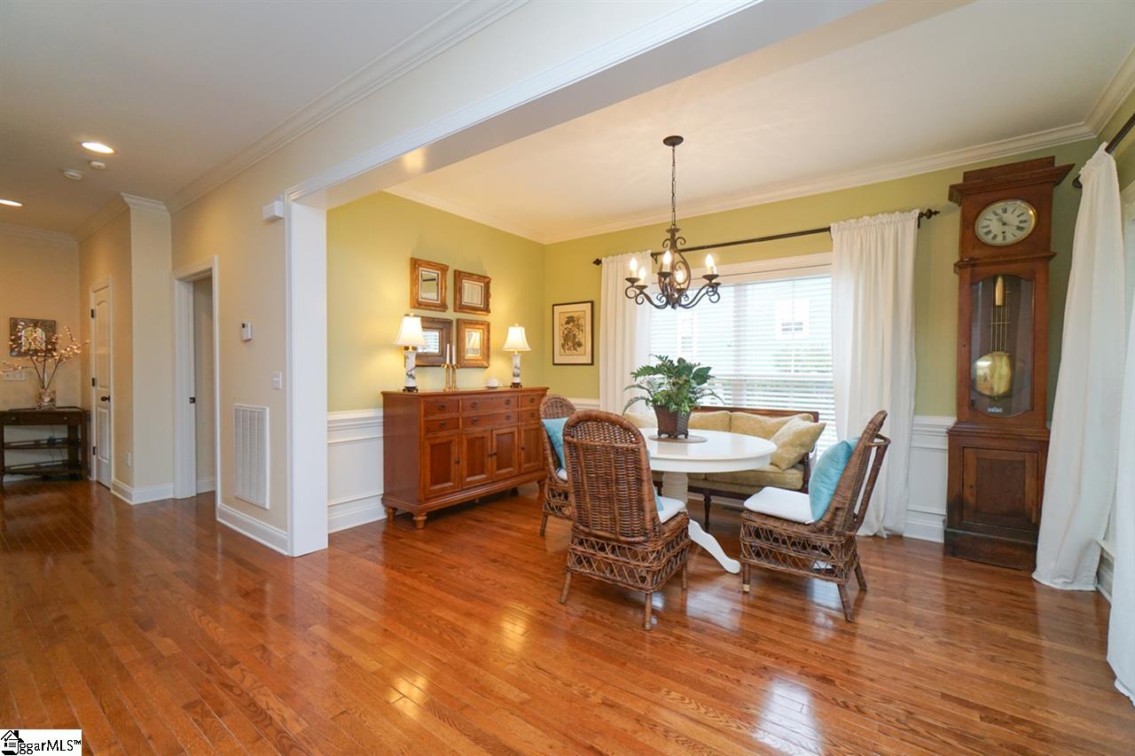 202 Ridenour Avenue Greenville, SC 29617 - Photo 9 of 31 Gallery Image 9