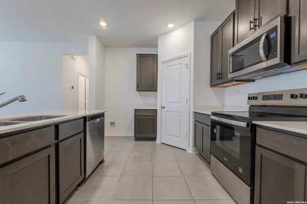 $1,850 | 9507 Reinhartz Way, San Antonio, TX 78221