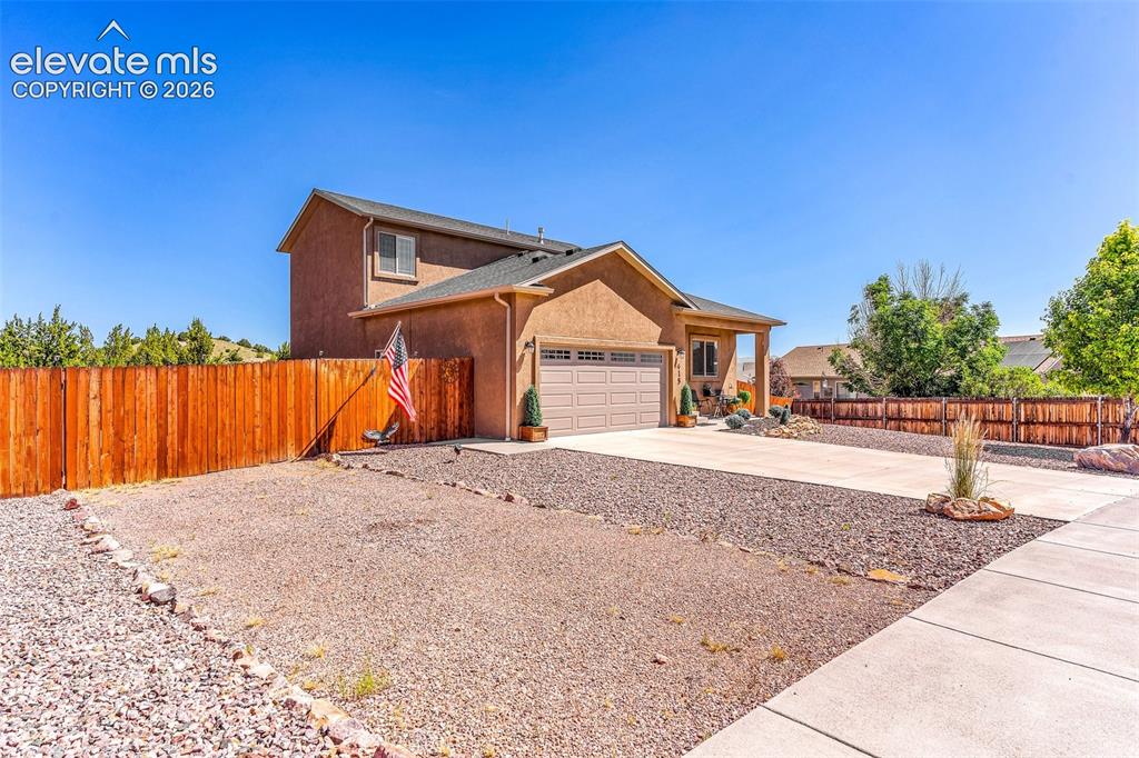 415 Empire Road Canon City, CO 81212 - Photo 5 of 40 a house with a outdoor space