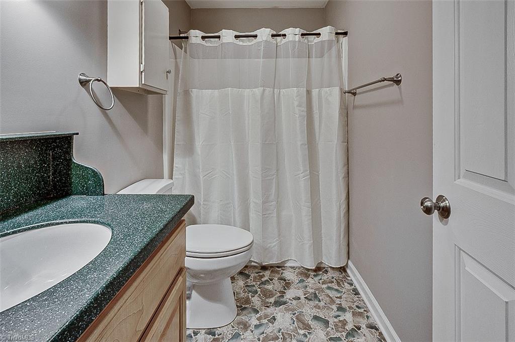 914 Easy Street Asheboro, NC 27205 - Photo 29 of 42