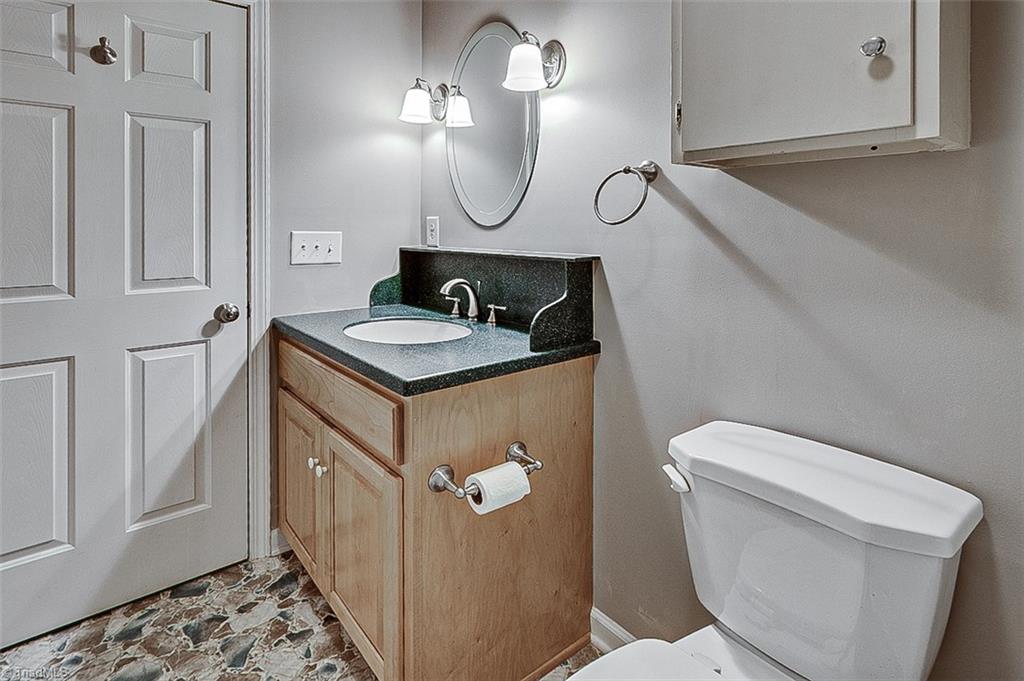 914 Easy Street Asheboro, NC 27205 - Photo 30 of 42