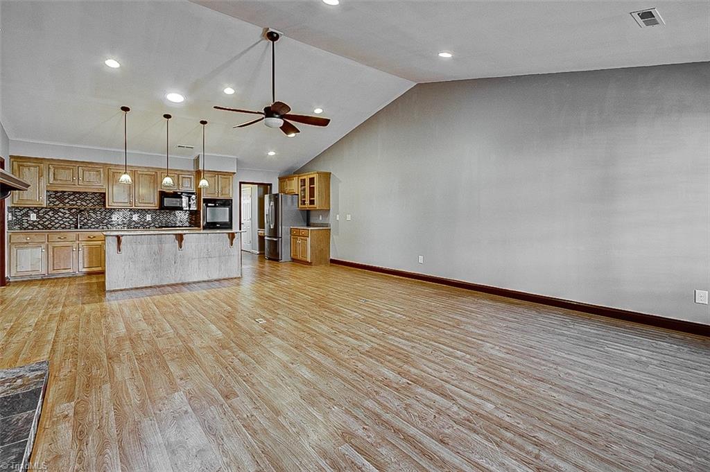 914 Easy Street Asheboro, NC 27205 - Photo 5 of 42