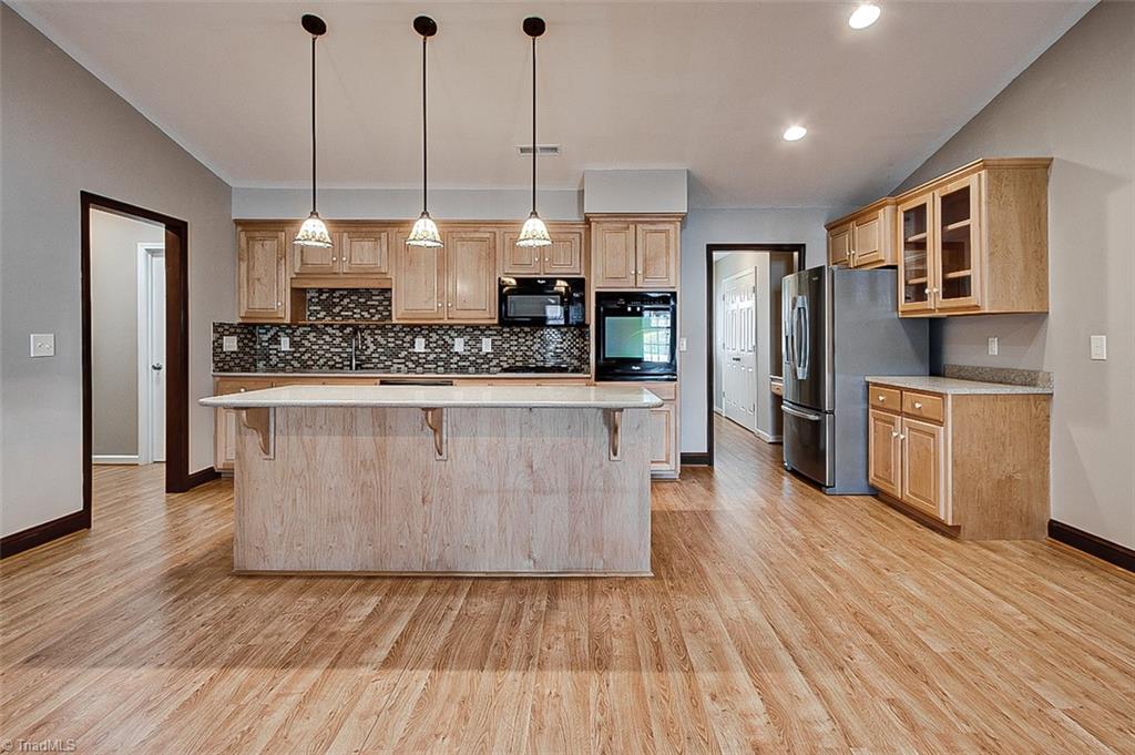 914 Easy Street Asheboro, NC 27205 - Photo 9 of 42