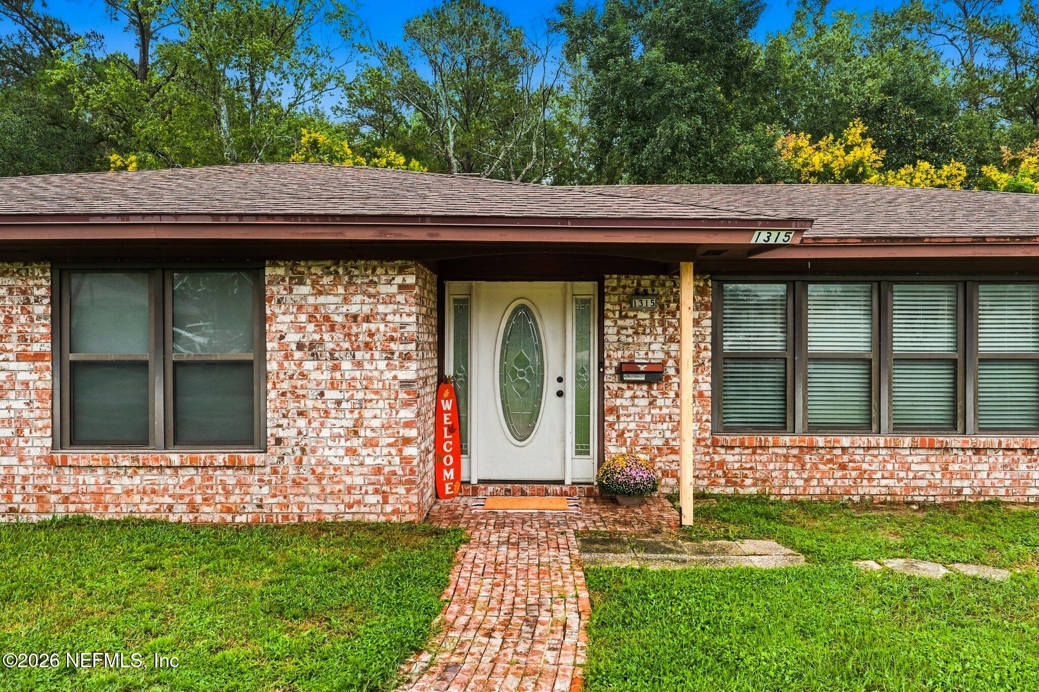 1315 Jamaica Road East Jacksonville, FL 32216 - Photo 25 of 30 03-Lens2Listing-3