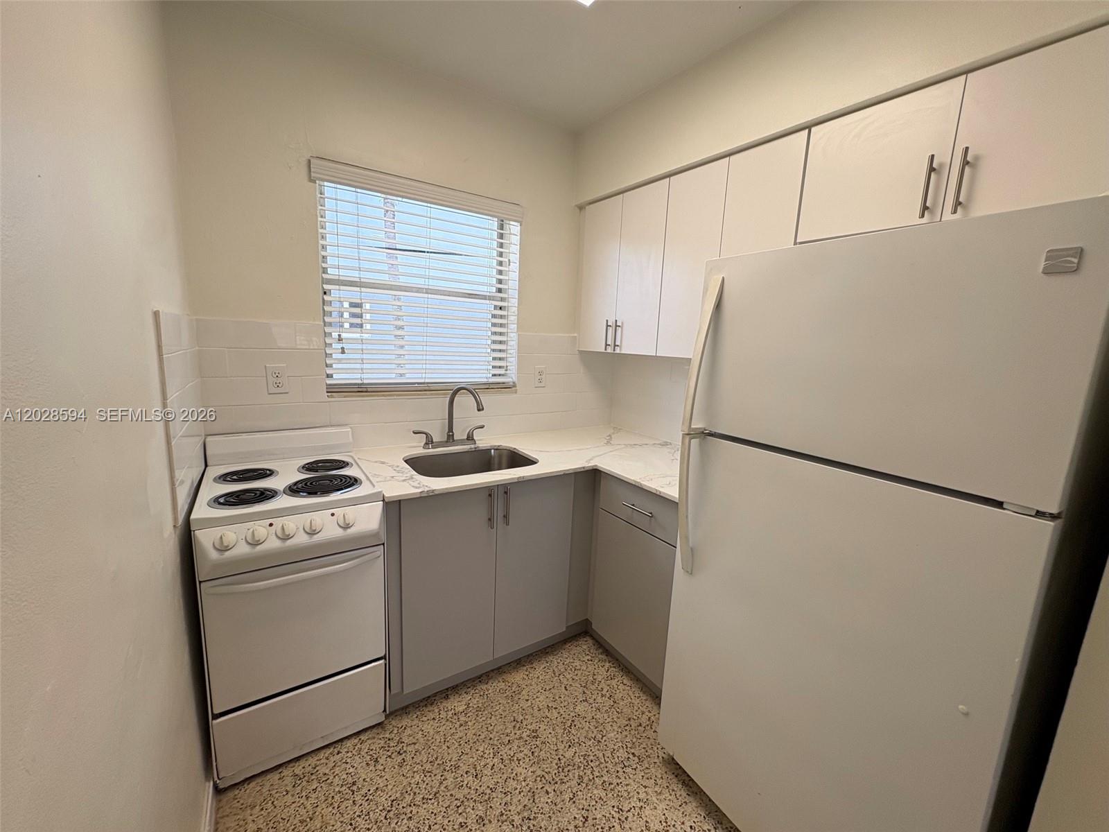 320 West 10th Street, Unit 3 Hialeah, FL 33010 - Photo 8 of 12