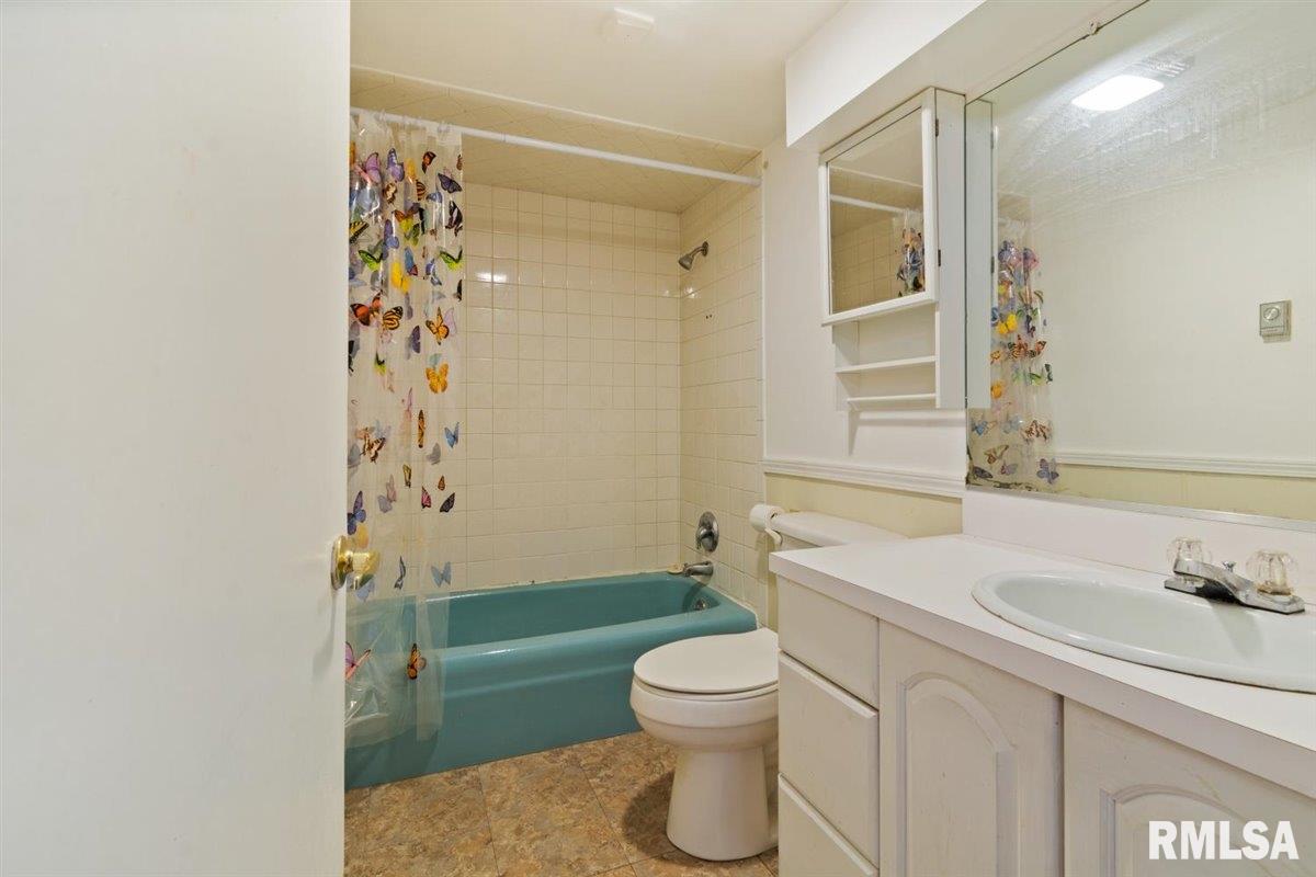 1042 North 1st Street Springfield, IL 62702 - Photo 14 of 22