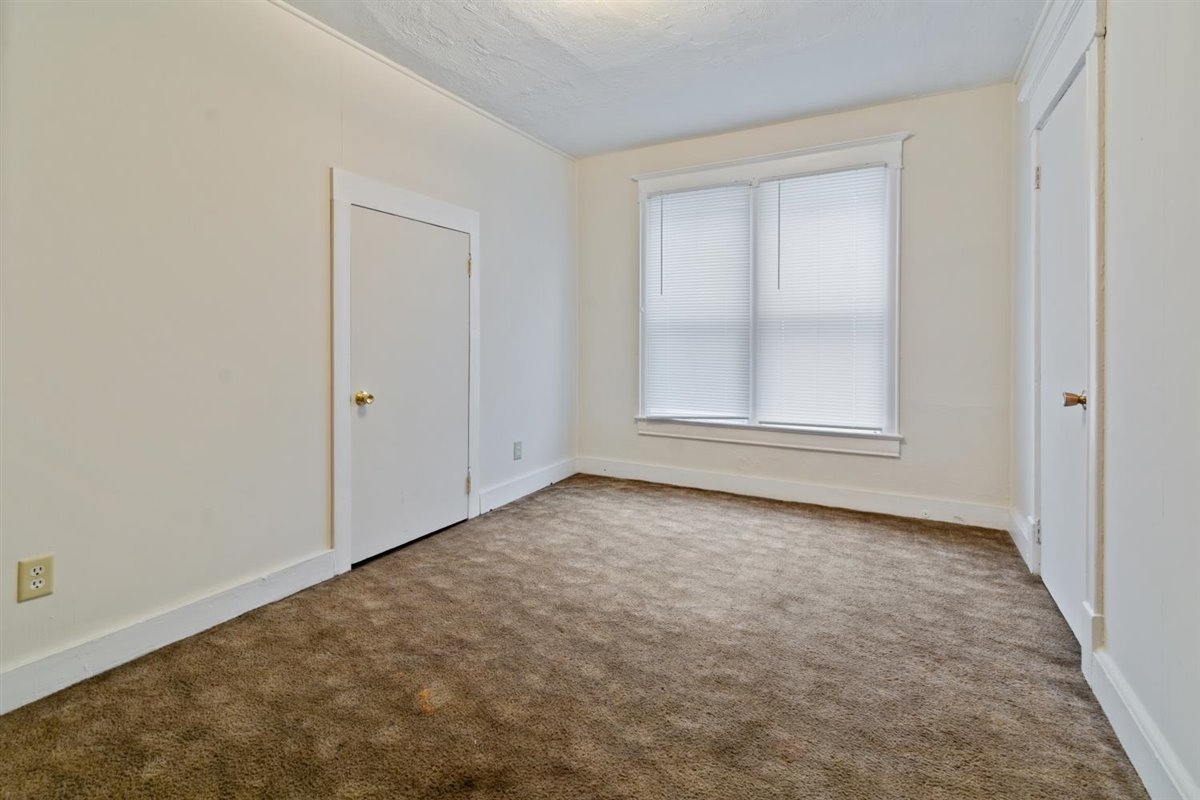 1042 North 1st Street Springfield, IL 62702 - Photo 18 of 22