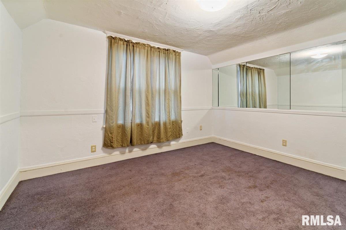 1042 North 1st Street Springfield, IL 62702 - Photo 19 of 22