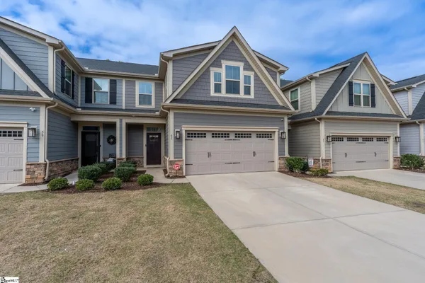 $300,000 | 61 Moss Holw Way, Simpsonville, SC 29680