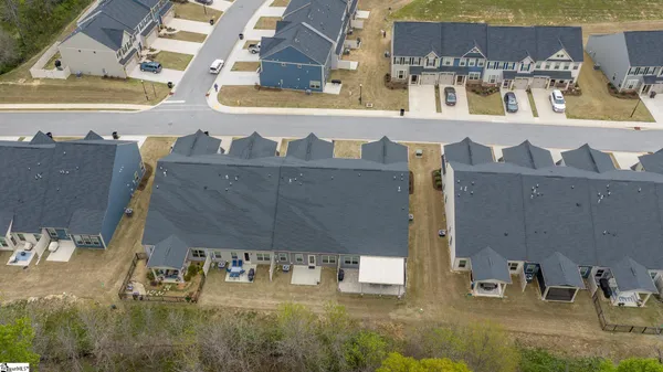 $300,000 | 61 Moss Holw Way, Simpsonville, SC 29680
