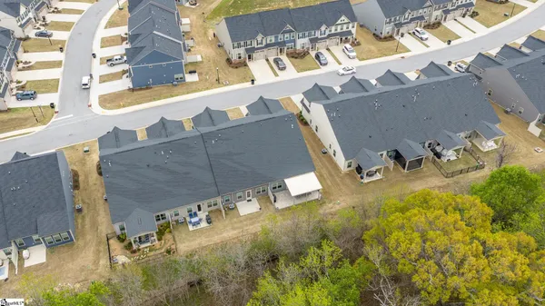 $300,000 | 61 Moss Holw Way, Simpsonville, SC 29680