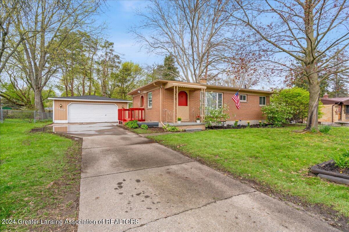 5597 Buckingham Road Haslett, MI 48840 - Photo 30 of 42 03-Media Jett-9