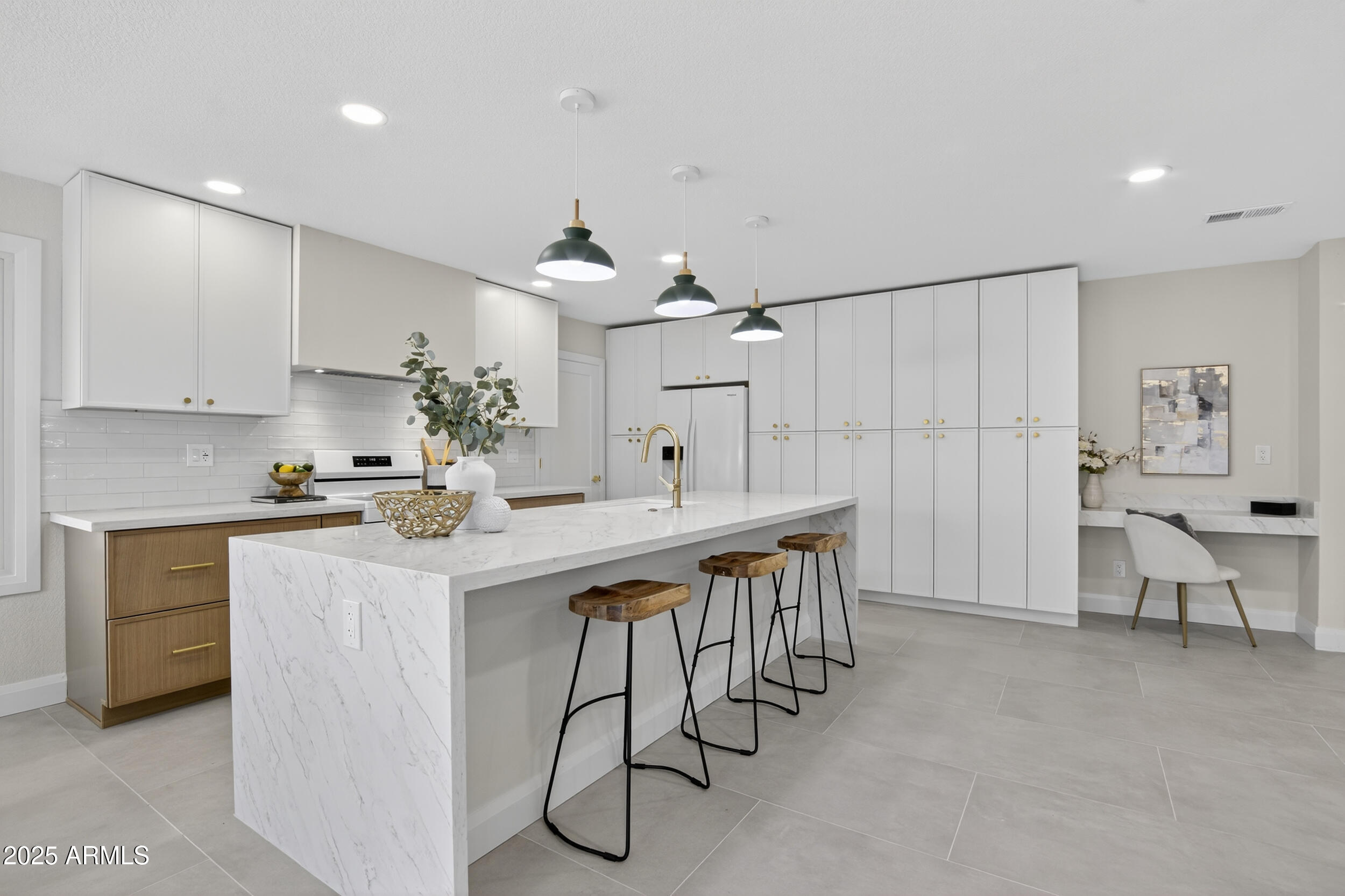 3754 East Wethersfield Road Phoenix, AZ 85032 - Photo 2 of 30 Kitchen