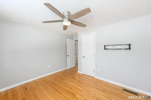 $3,000 | 49 Kimberly Circle, North Haven, CT 06473