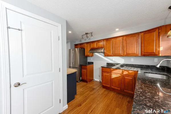 $2,800 | 49 Kimberly Circle, North Haven, CT 06473