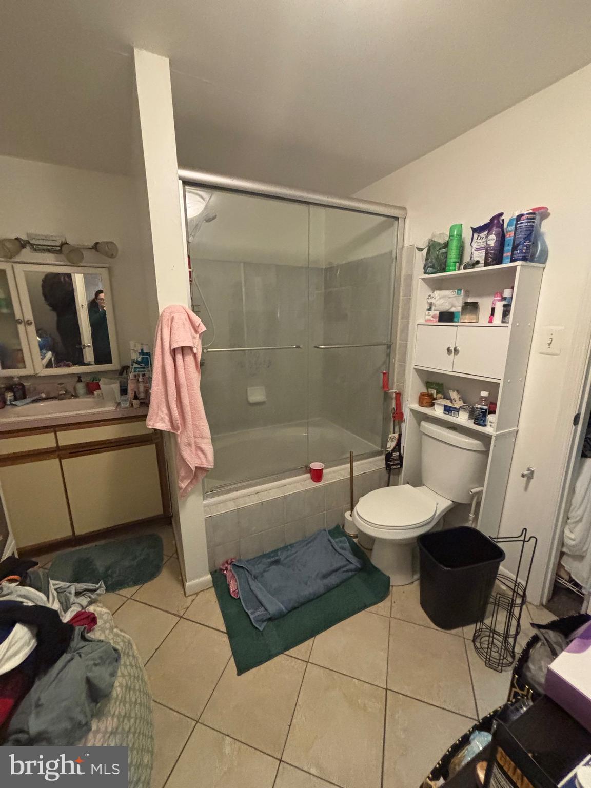 7 Mabel Street Trenton, NJ 08638 - Photo 9 of 20 a bathroom with a toilet and a shower