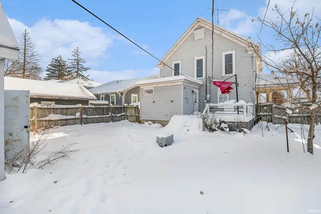 $225,000 | 916 East Beardsley Avenue, Elkhart, IN 46514