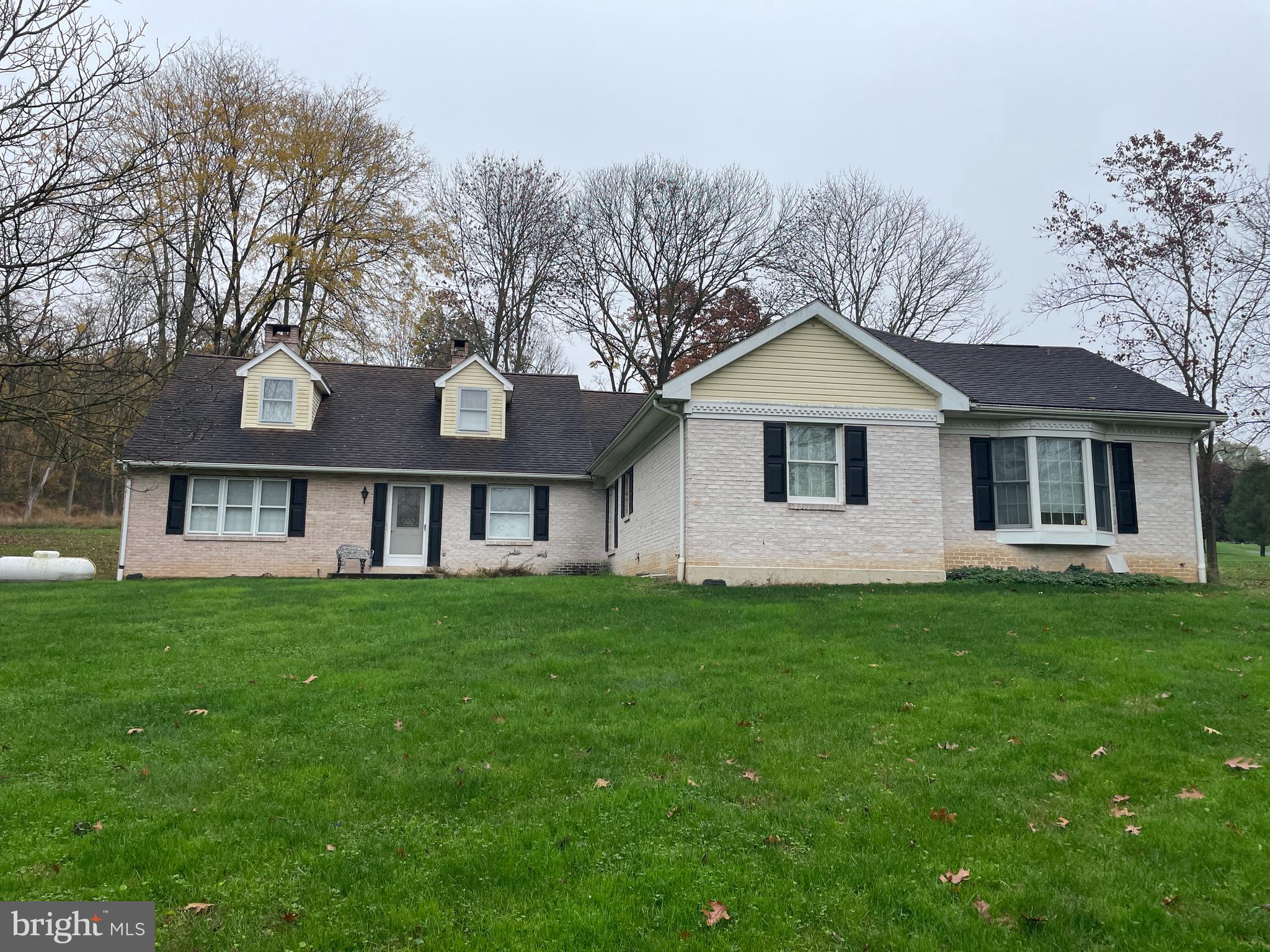 179 Covered Bridge Road Elizabethtown, PA 17022 - Photo 2 of 9 Gallery Image 2