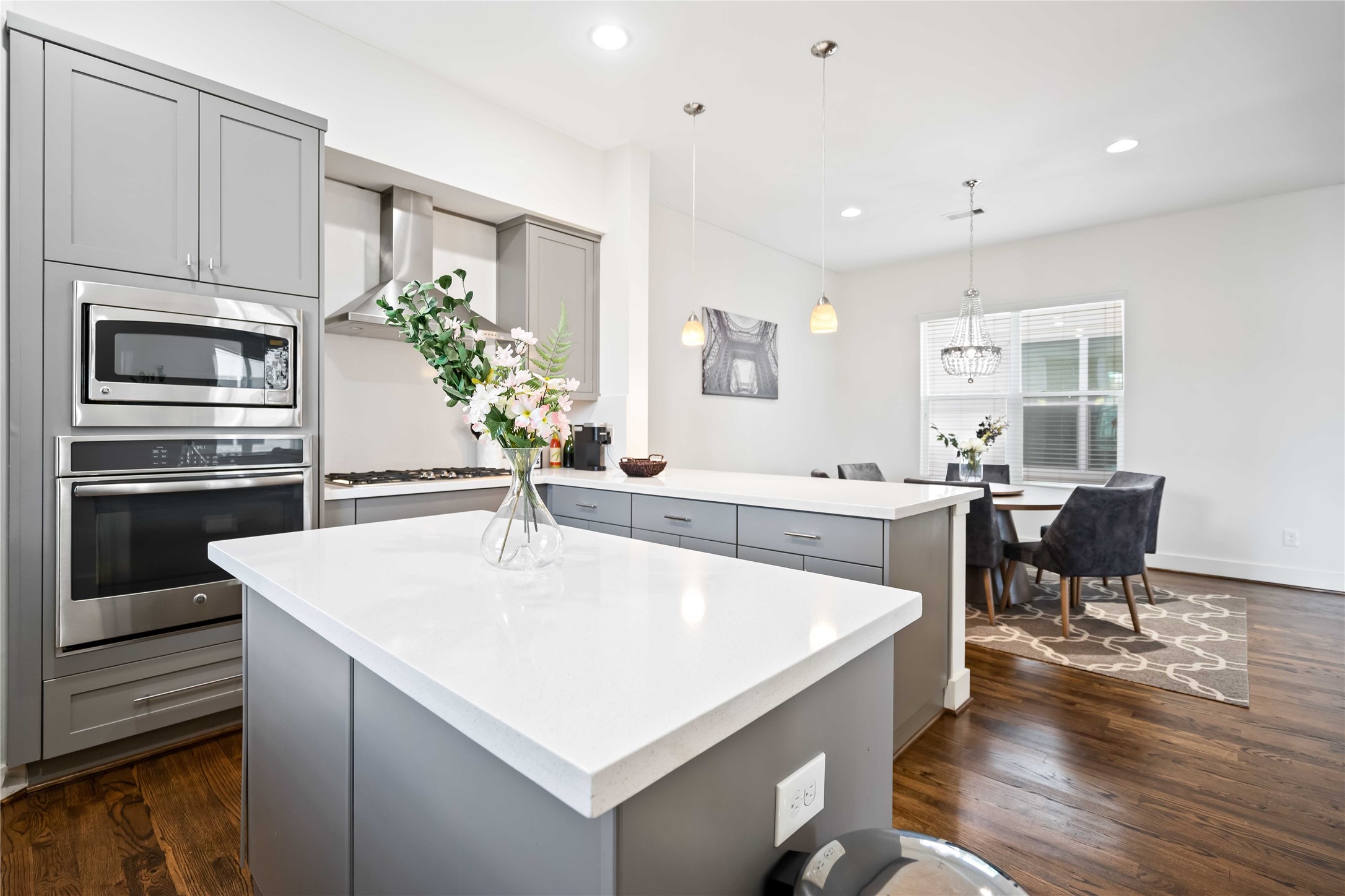 2004 Rosedale Street, Unit F Houston, TX 77004 - Photo 12 of 33 a kitchen with a stove a sink and a refrigerator