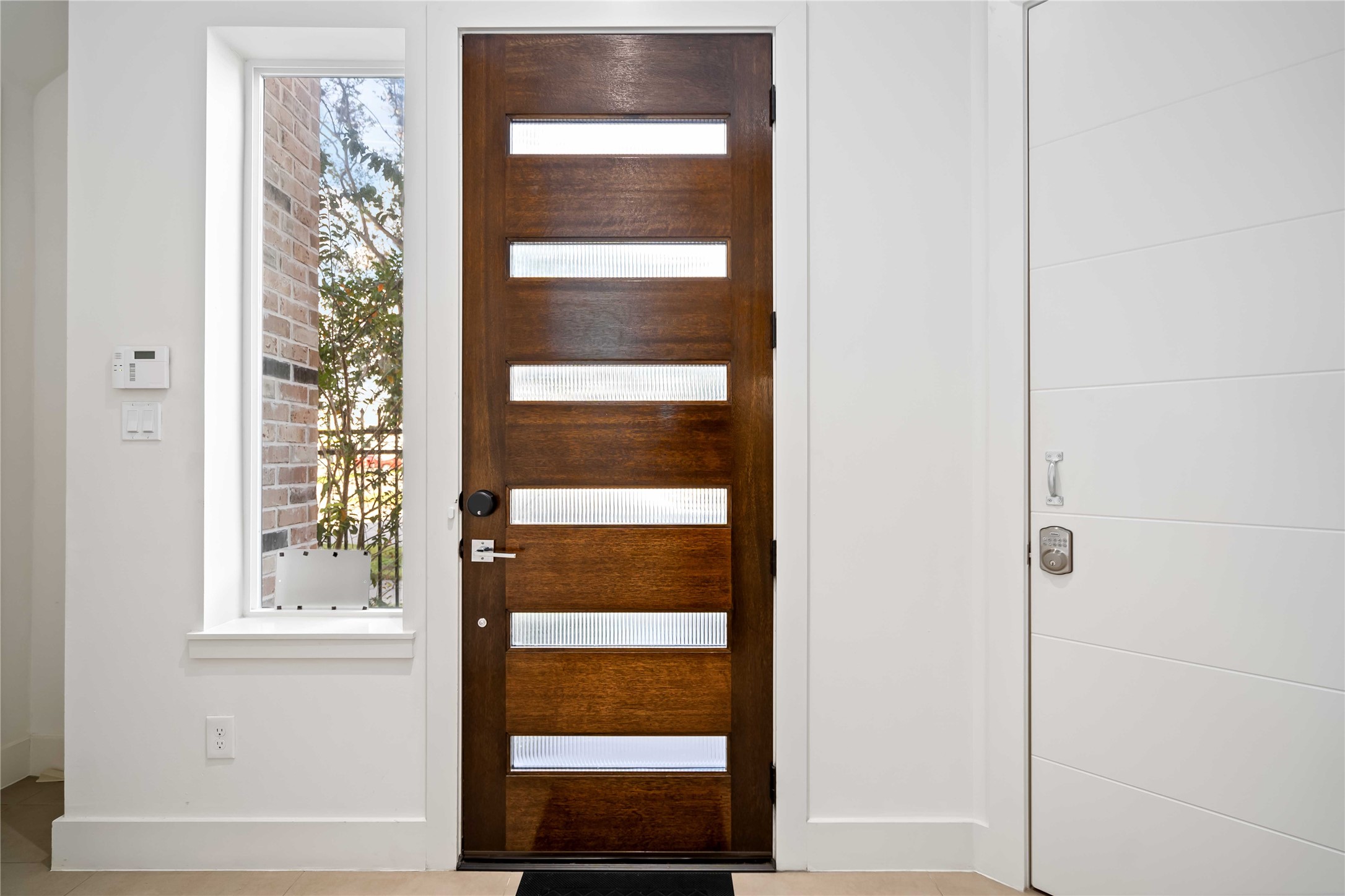 2004 Rosedale Street, Unit F Houston, TX 77004 - Photo 4 of 33 a view of front door