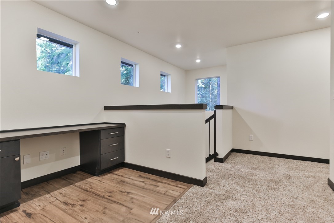 17922 McElroy Road Arlington, WA 98223 - Photo 14 of 25 Gallery Image 14