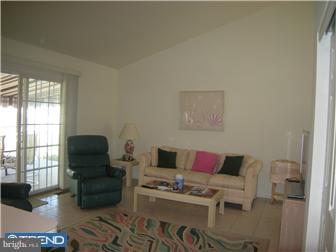 312 Elizabeth Drive Sinking Spring, PA 19608 - Photo 6 of 12 Family Room