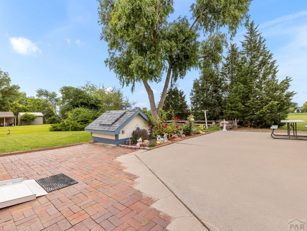 2226 Hillside Road Pueblo, CO 81006 - Photo 7 of 50 Gallery Image 7