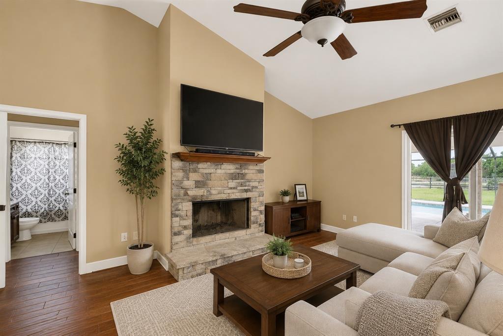 1098 Northwest 165th Ct Road Dunnellon, FL 34432 - Photo 12 of 35