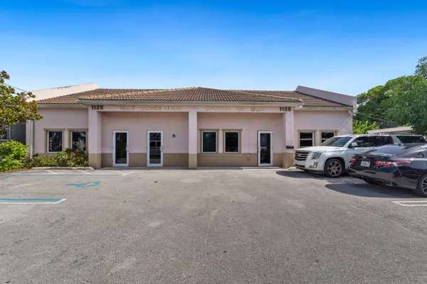 $800,500 | 1125 Crestwood Boulevard, Lake Worth Beach, FL 33460