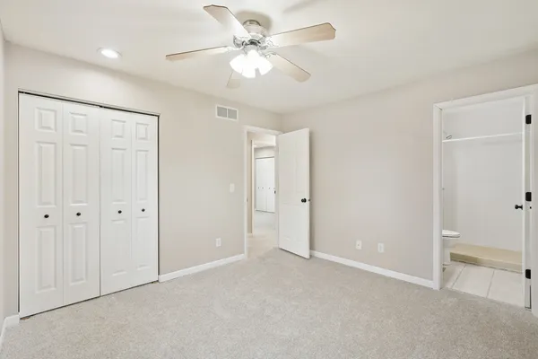 $327,500 | 205 Park Ln Circle, Eldridge, IA 52748