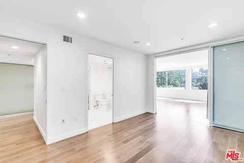 $639,000 | 901 Flower Street, Unit 408, Los Angeles, CA 90015
