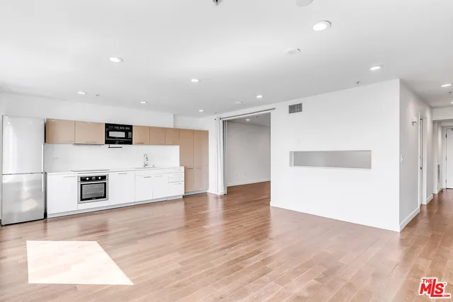 $639,000 | 901 Flower Street, Unit 408, Los Angeles, CA 90015