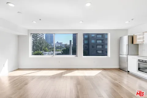 $639,000 | 901 Flower Street, Unit 408, Los Angeles, CA 90015