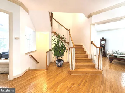$1,295,000 | 308 Barnside Place, Rockville, MD 20850