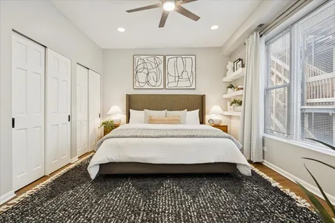 $599,900 | 835 West Belle Plaine Avenue, Unit 2, Chicago, IL 60613