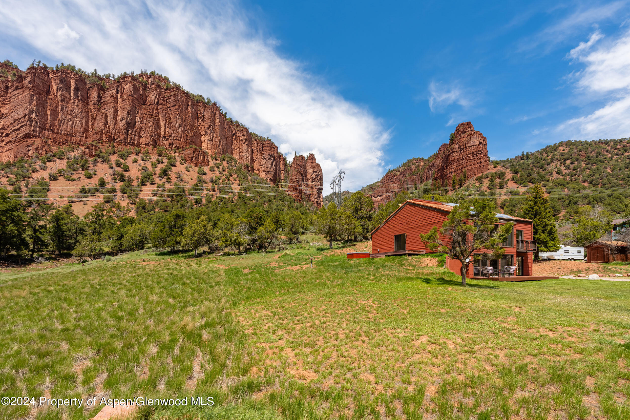 299 Knight Road Basalt, CO 81621 - Photo 41 of 48 a view of a volley ball court